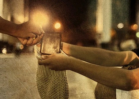 “Sống trong đời sống cần có một tấm lòng…”